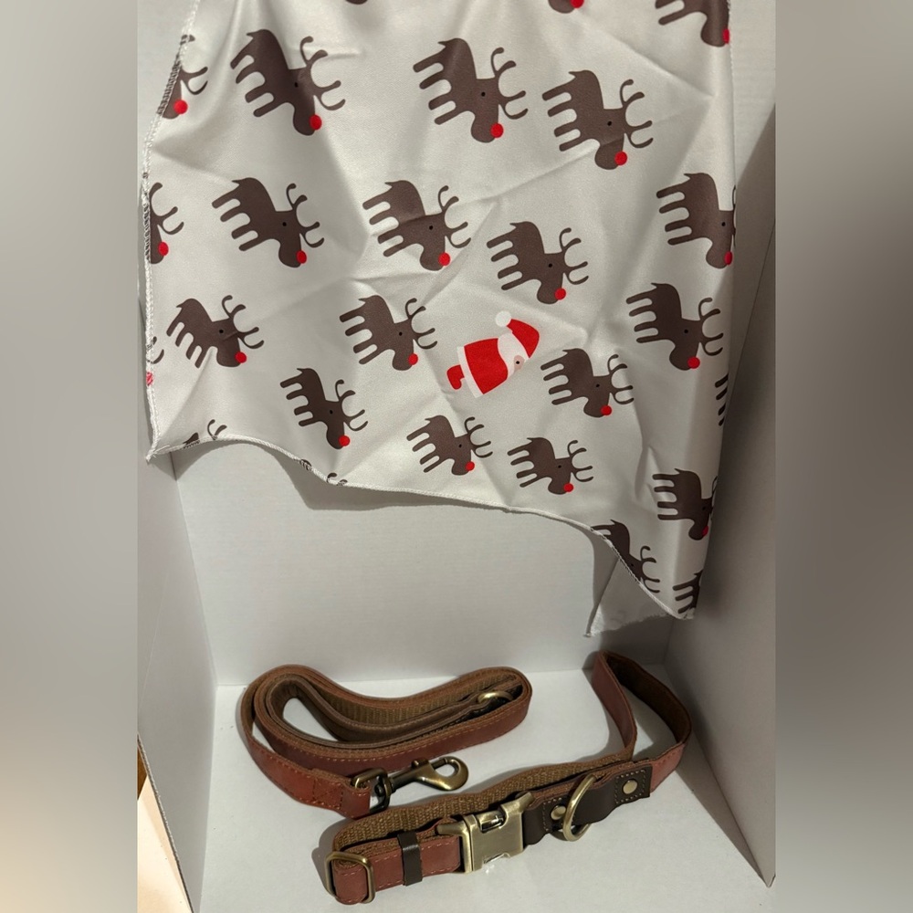 Reindeer and Santa Dog Scarf & Collar Set Large New